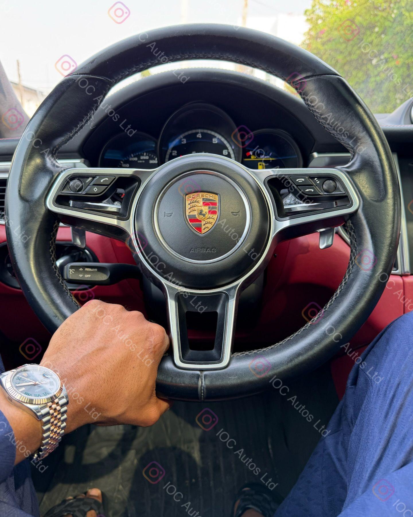 2015 Porsche Macan Turbo - 6